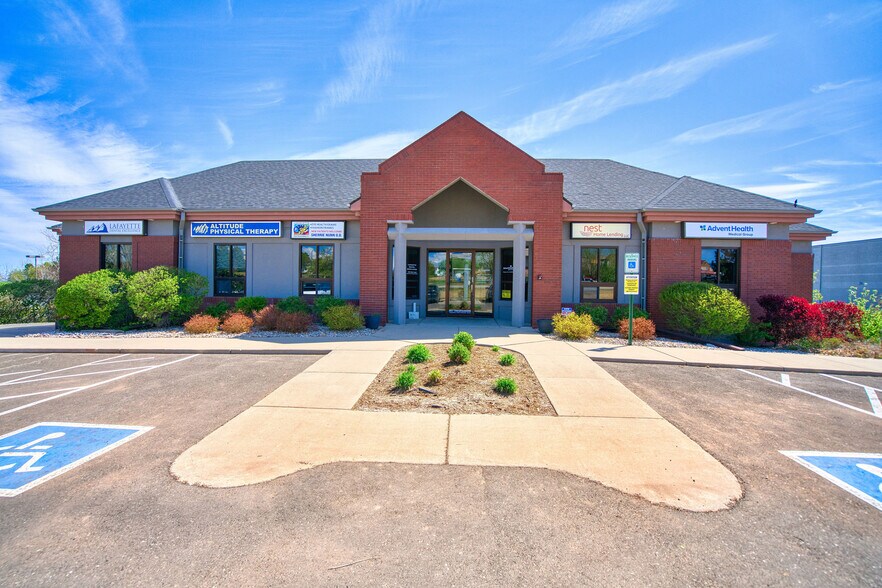 Primary Photo Of 511 Crossing Dr, Lafayette Medical For Lease