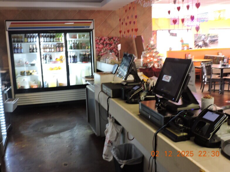 More Photos Of 5560 Gulfton Dr, Houston General Retail For Sale