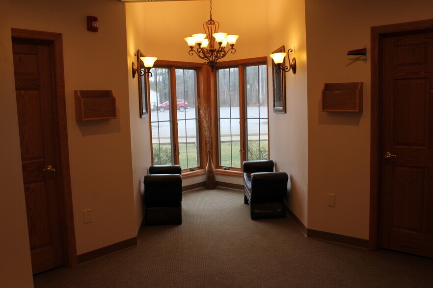 More Photos Of 215 Grove City Rd, Slippery Rock Medical For Sale