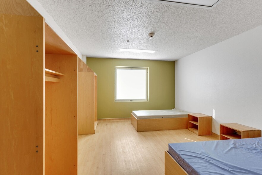 More Photos Of 5121 Raytown Rd, Kansas City Hospital For Sale