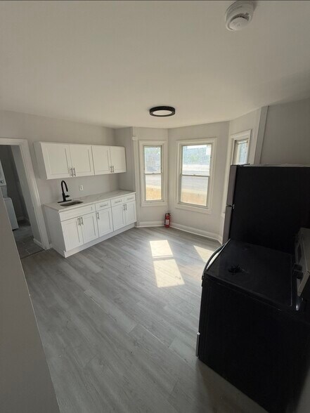 More Photos Of 523-525 Richey Ave, Collingswood Apartments For Lease