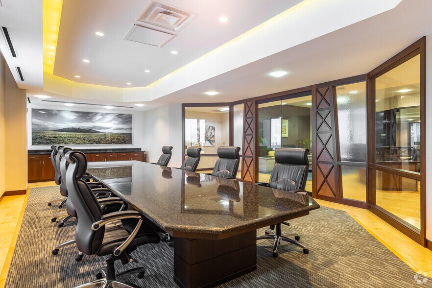More Photos Of 13465 Midway Rd, Farmers Branch Coworking Space