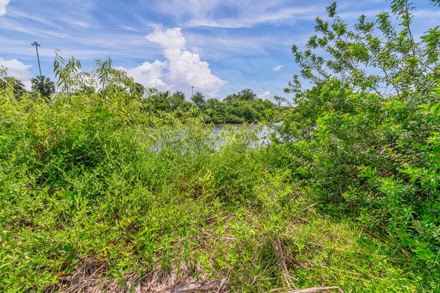 More Photos Of 625 E Melbourne Ave, Melbourne Land For Sale