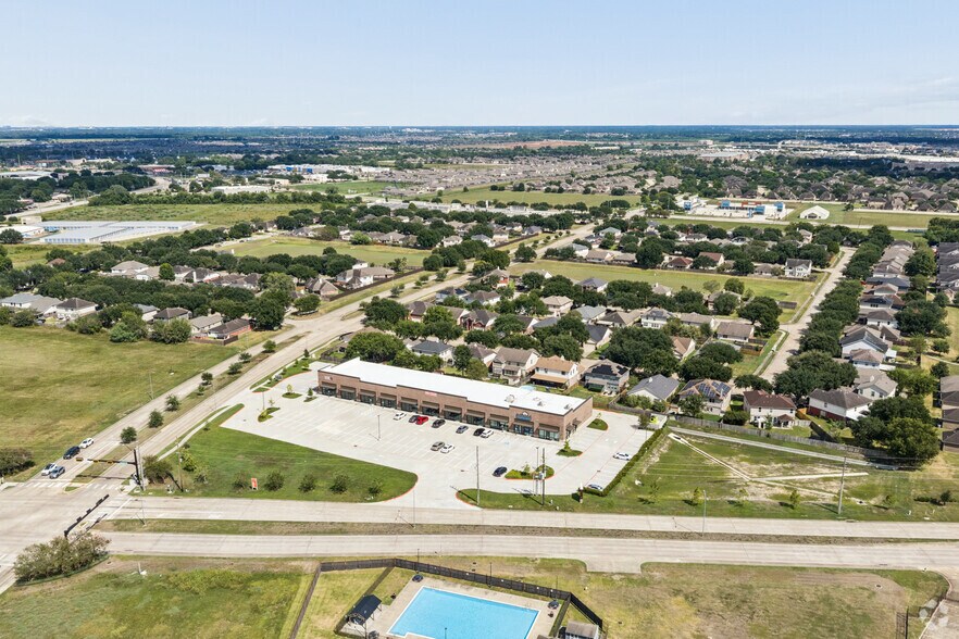 More Photos Of 5149 Reading Rd, Rosenberg Storefront For Sale