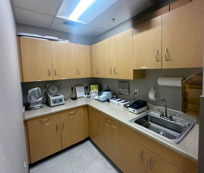 More Photos Of 455 Kokopelli Blvd, Fruita General Retail For Lease