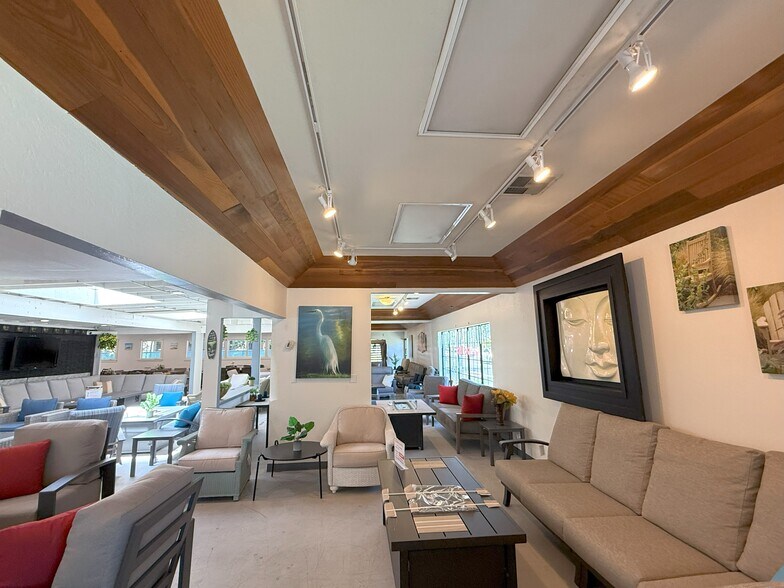 More Photos Of 5084 El Camino Real, Los Altos Freestanding For Sale