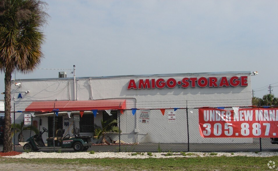 More Photos Of 7401 NW 68th St, Miami Self Storage For Lease