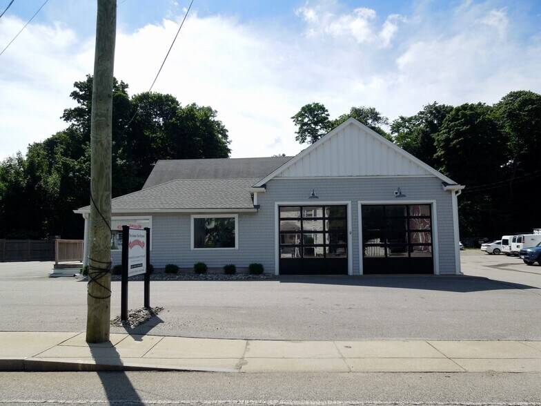 Primary Photo Of 32 Samoset St, Plymouth Storefront Retail Office For Lease