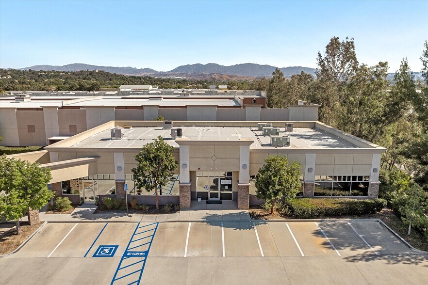 More Photos Of 27871 Smyth Dr, Santa Clarita Medical For Sale