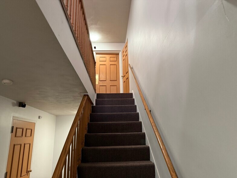 More Photos Of 3303 Riverside Dr, Dayton Apartments For Sale