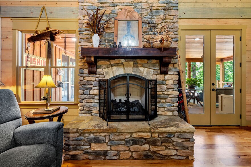 More Photos Of 1638 Old Minor Rd, Culloden Specialty For Sale