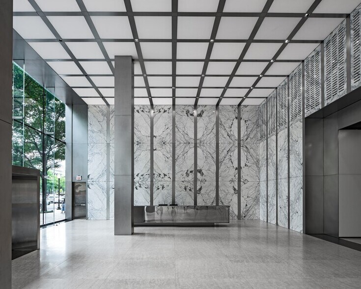 More Photos Of 1301 Pennsylvania Ave NW, Washington Office For Lease