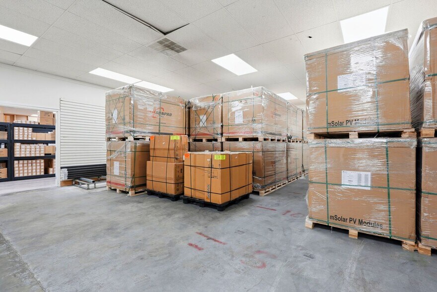 More Photos Of 3001 Main St, Union Gap Freestanding For Lease