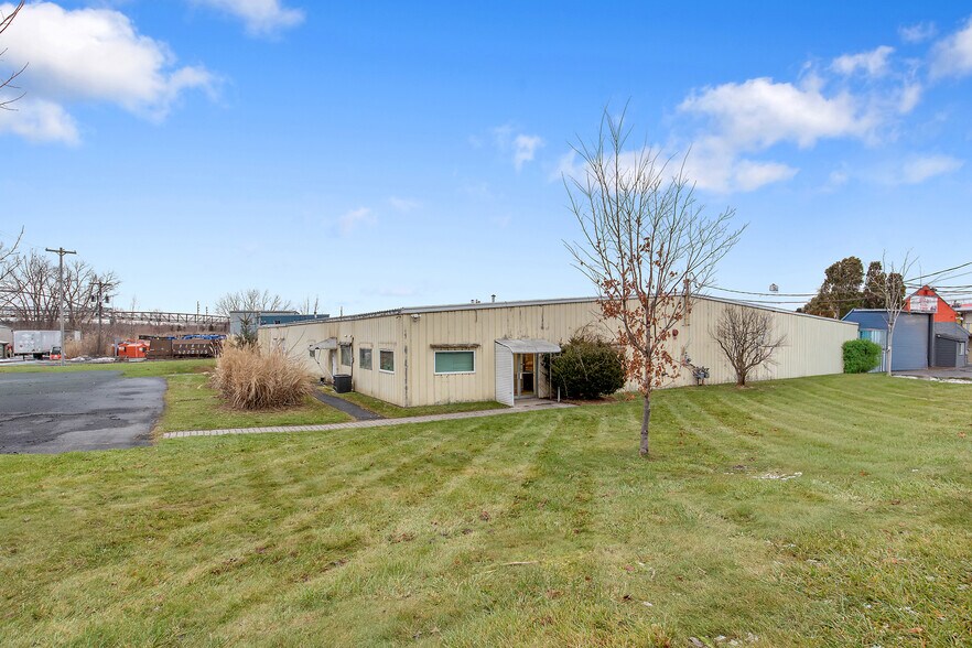 Primary Photo Of 530 State Fair Blvd, Syracuse Warehouse For Lease