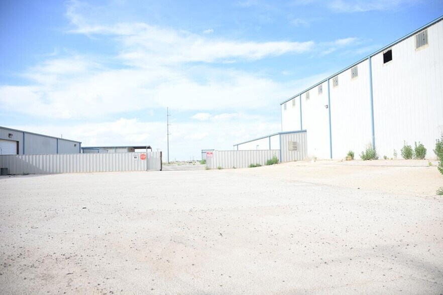 More Photos Of 3611 E State Highway 158, Midland Unknown For Lease