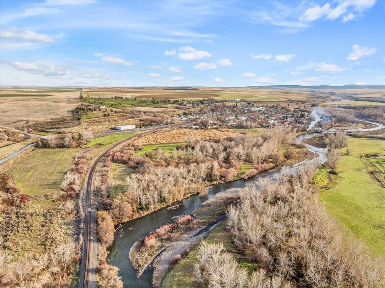 More Photos Of 10 W Sprague St, Echo Flex For Sale