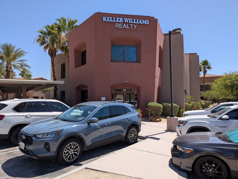 More Photos Of 47100 Washington St, La Quinta Loft Creative Space For Lease