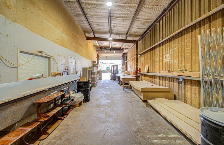 More Photos Of 7571 Morley St, Houston Warehouse For Sale