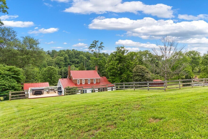 More Photos Of 1830 Thrift Rd, Madison Winery Vineyard For Sale