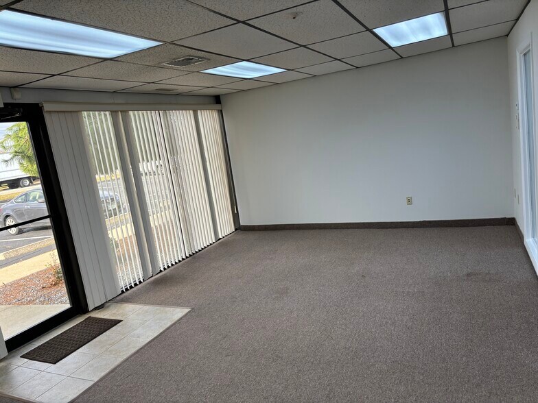 More Photos Of 110 Jefferson Blvd, Warwick Office For Lease