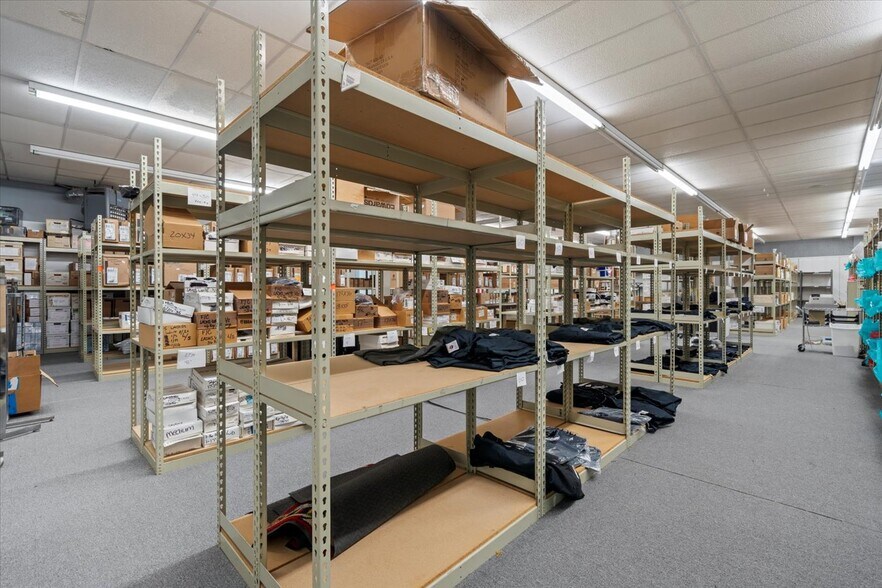 More Photos Of 4711 State Rd, Cleveland Storefront For Sale