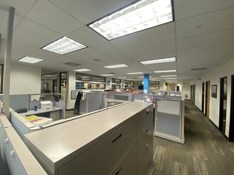 More Photos Of 15 Mullen Rd, Enfield Office For Sale