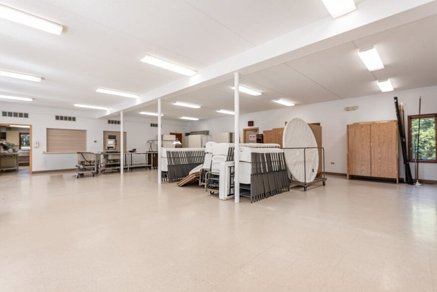 More Photos Of 1626 State Route 31, Oswego Specialty For Sale