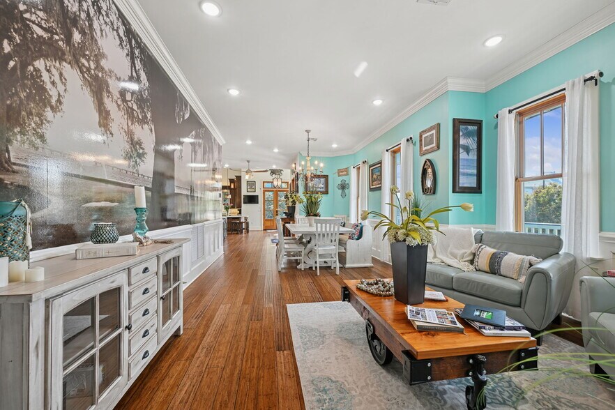 More Photos Of 124 Lafitte St, Mandeville Hospitality For Sale