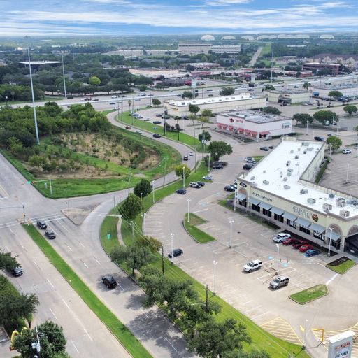 More Photos Of 12802-12808 Gulf Fwy, Houston Unknown For Lease