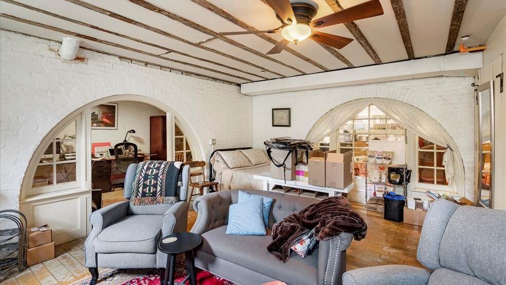 More Photos Of 637 Washington Blvd, Baltimore Hospitality For Sale