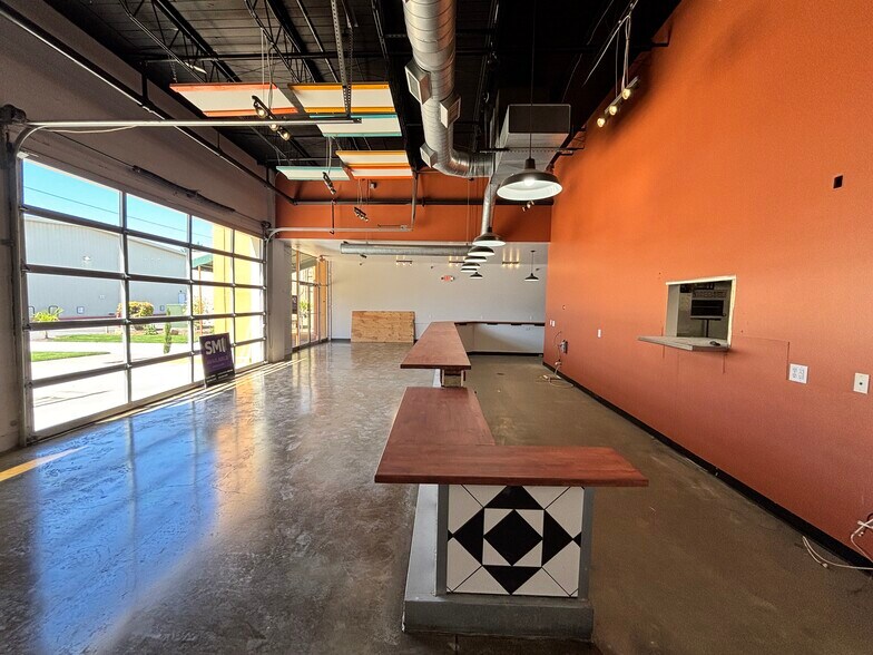 More Photos Of 576 Patterson St NW, Salem Warehouse For Lease