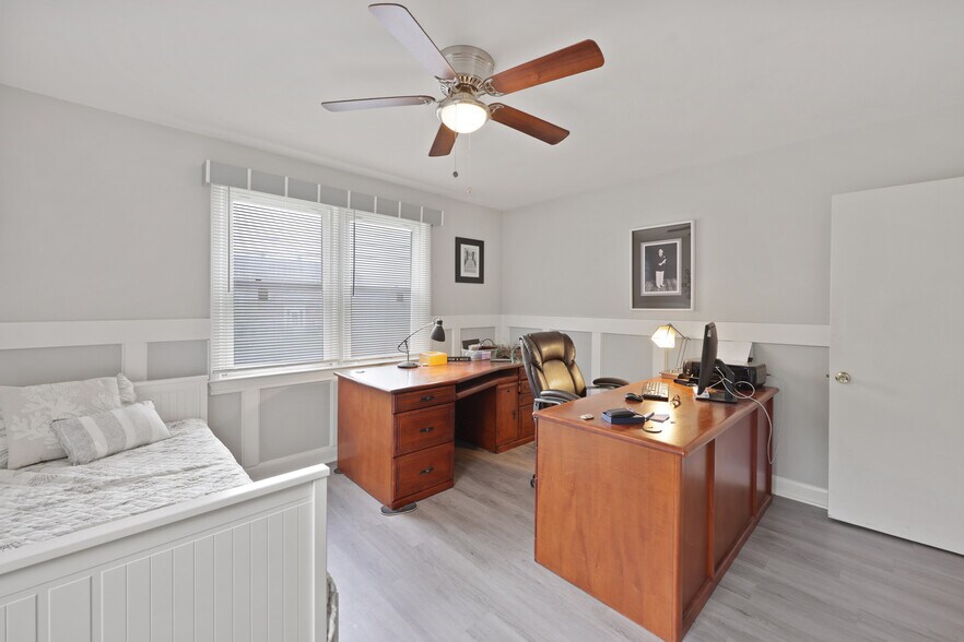 More Photos Of 3904 E Joppa Rd, Nottingham Flex For Sale