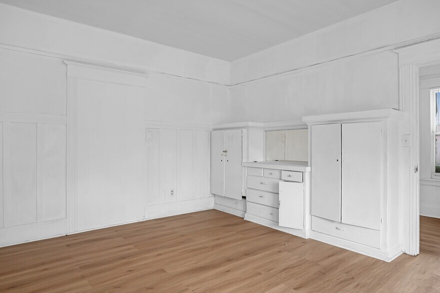 More Photos Of 221 E Sonora St, Stockton Apartments For Sale