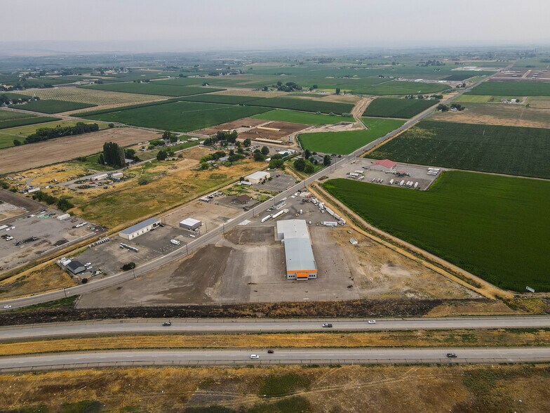 More Photos Of 501 Stover Rd, Grandview Industrial For Sale