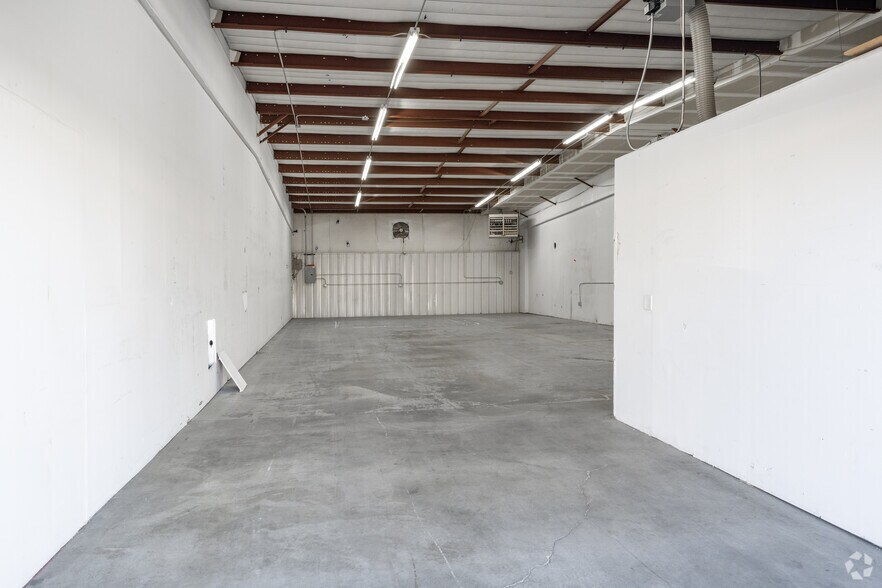 More Photos Of 6321 N Washington St, Denver Warehouse For Lease
