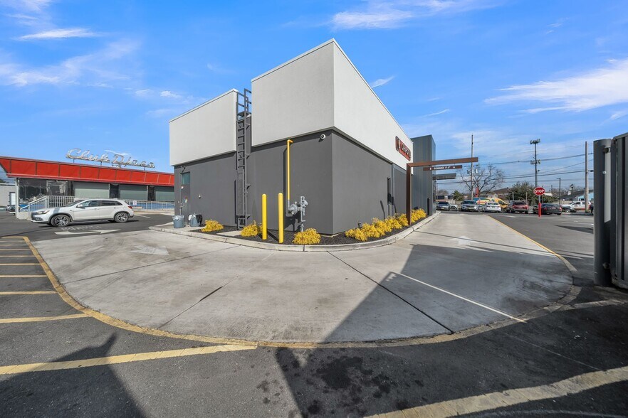 More Photos Of 2 N Black Horse Pike, Bellmawr Restaurant For Sale