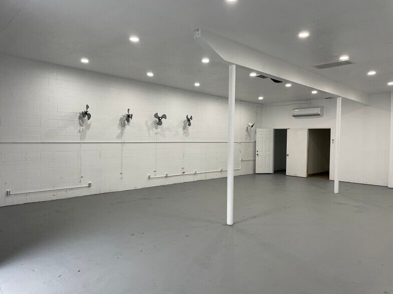 More Photos Of 7247 University Ave, La Mesa Freestanding For Sale