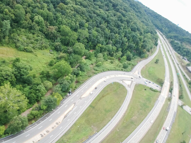 More Photos Of 1024 Creekside Ln, Pittsburgh Land For Sale