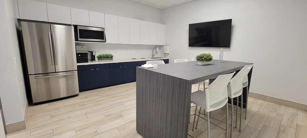 More Photos Of 2065 S Cooper Rd, Chandler Light Distribution For Lease