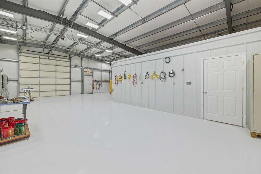 More Photos Of 340 Beaty Swamp Rd, Monroe Manufacturing For Sale