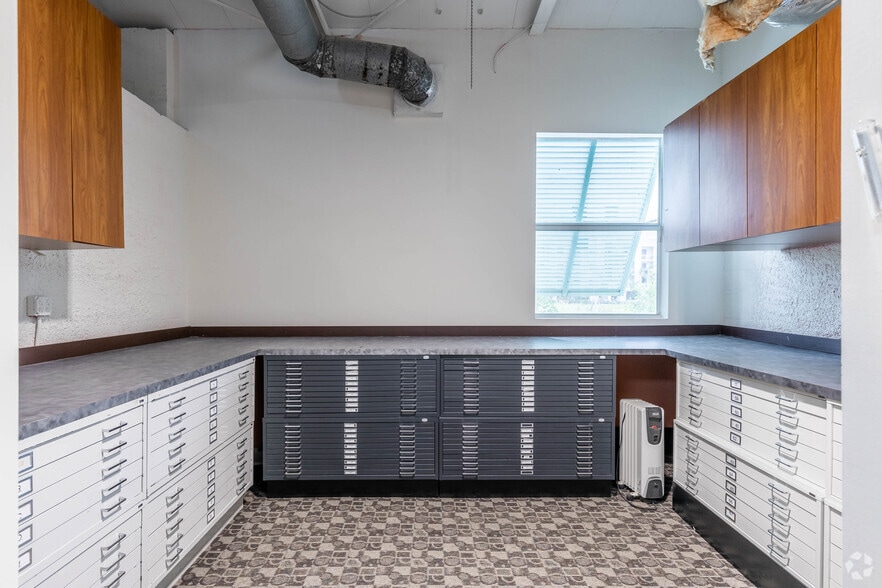 More Photos Of 101 SE 2nd Ave, Delray Beach Restaurant For Lease