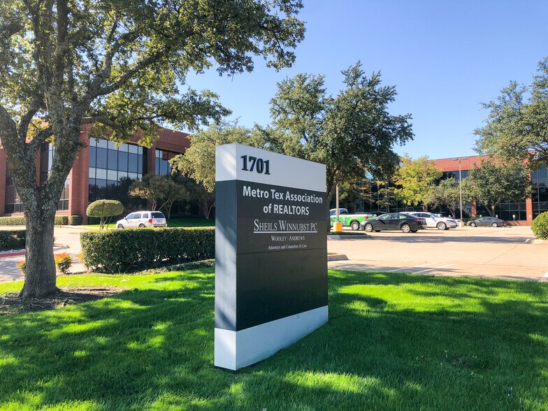 More Photos Of 1701 N Collins Blvd, Richardson Office For Lease