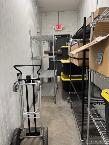 More Photos Of 1808 Container Cir, Jurupa Valley Warehouse For Sale