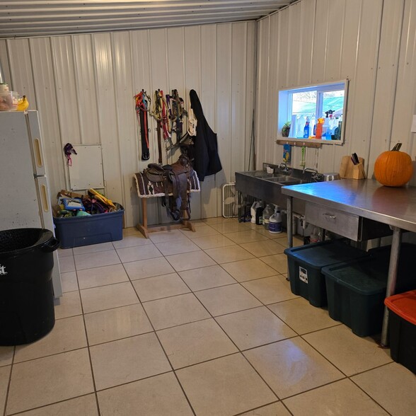 More Photos Of 11698 US Highway 60, Van Buren Specialty For Sale