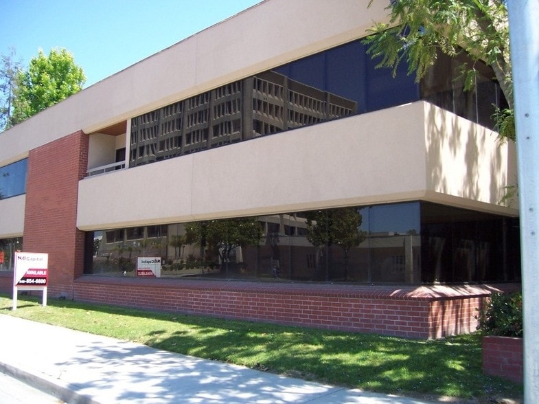 More Photos Of 888 W Santa Ana Blvd, Santa Ana Medical For Sale