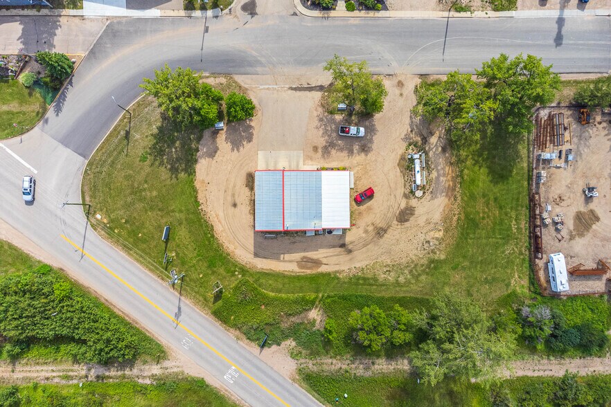 More Photos Of 20 Railway Av S, Marwayne General Retail For Sale