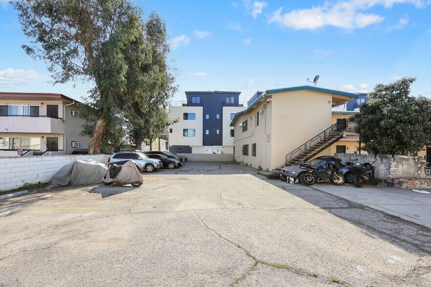 More Photos Of 820 Chestnut Ave, Los Angeles Apartments For Sale