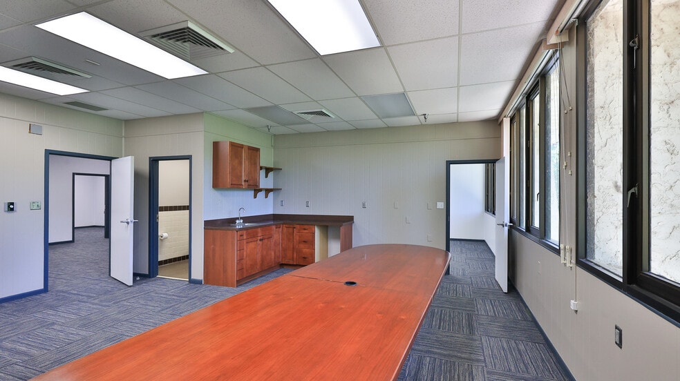 More Photos Of 2 Commerce Blvd, Palm Coast Warehouse For Lease