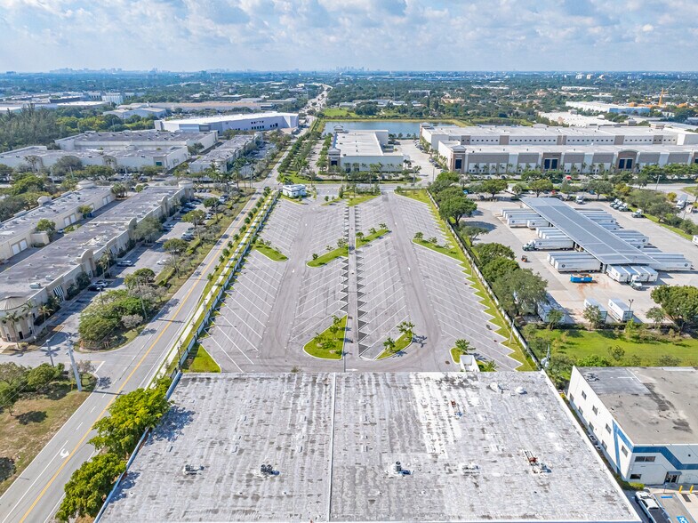 More Photos Of 1501 NW 18th St, Pompano Beach Land For Lease