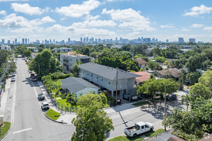More Photos Of 2511 NW 25th Ave, Miami Warehouse For Sale